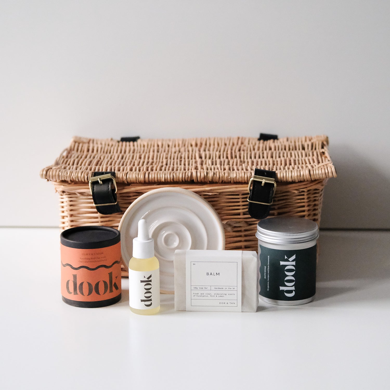 DOR & TAN self care hamper bath and body Christmas Festive