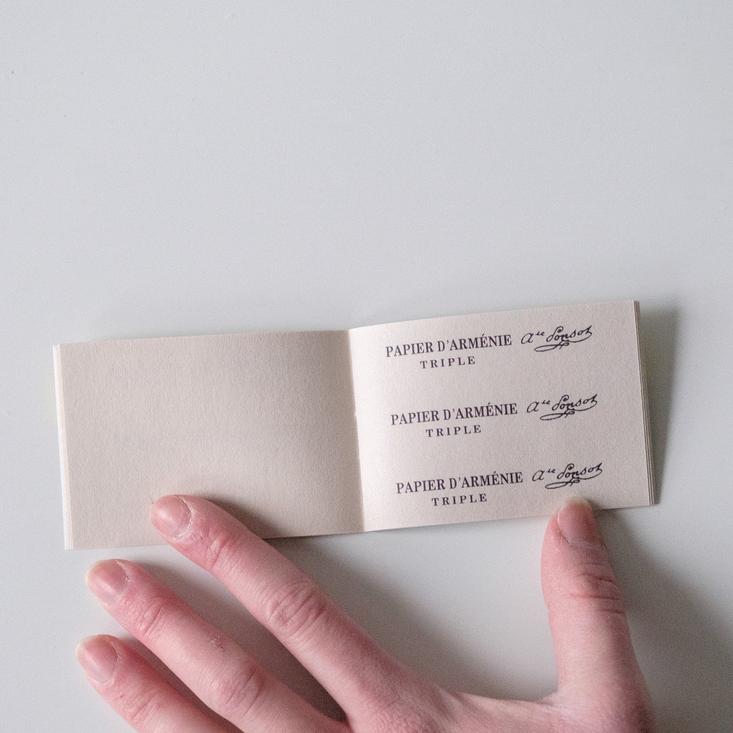 Papier D’Arménie Incense - Myrrh, Sage & Cedarwood