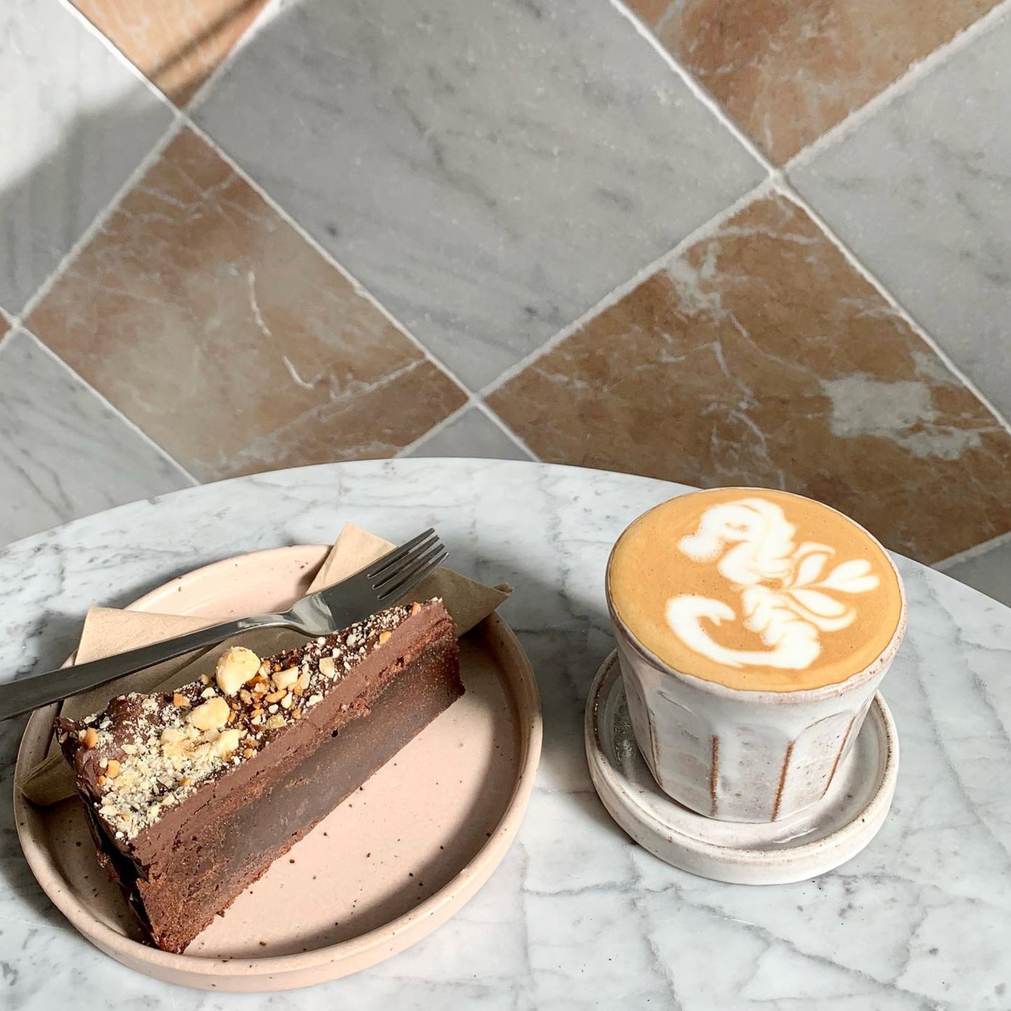 Flat White Cup & Saucer - Oat & White