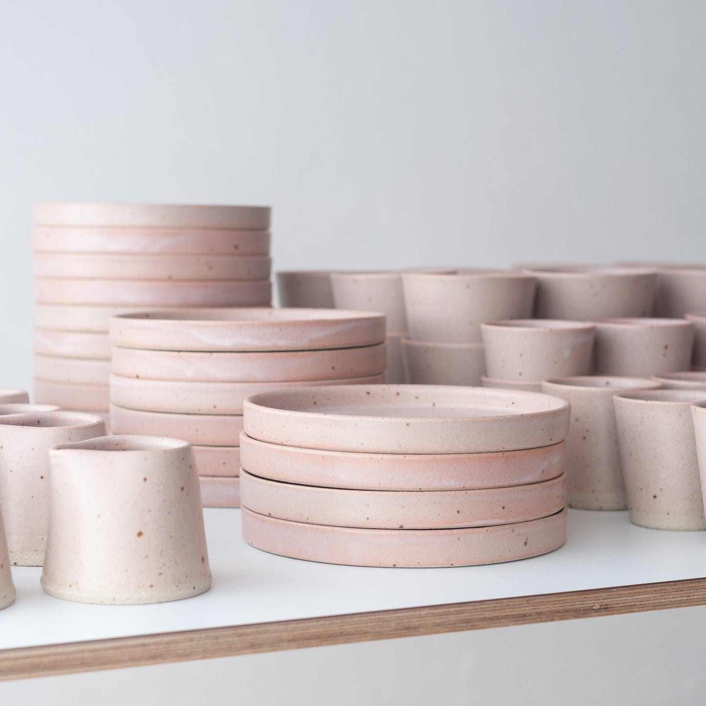 Everyday Cake Plate - Feldspar Pink & Speckled