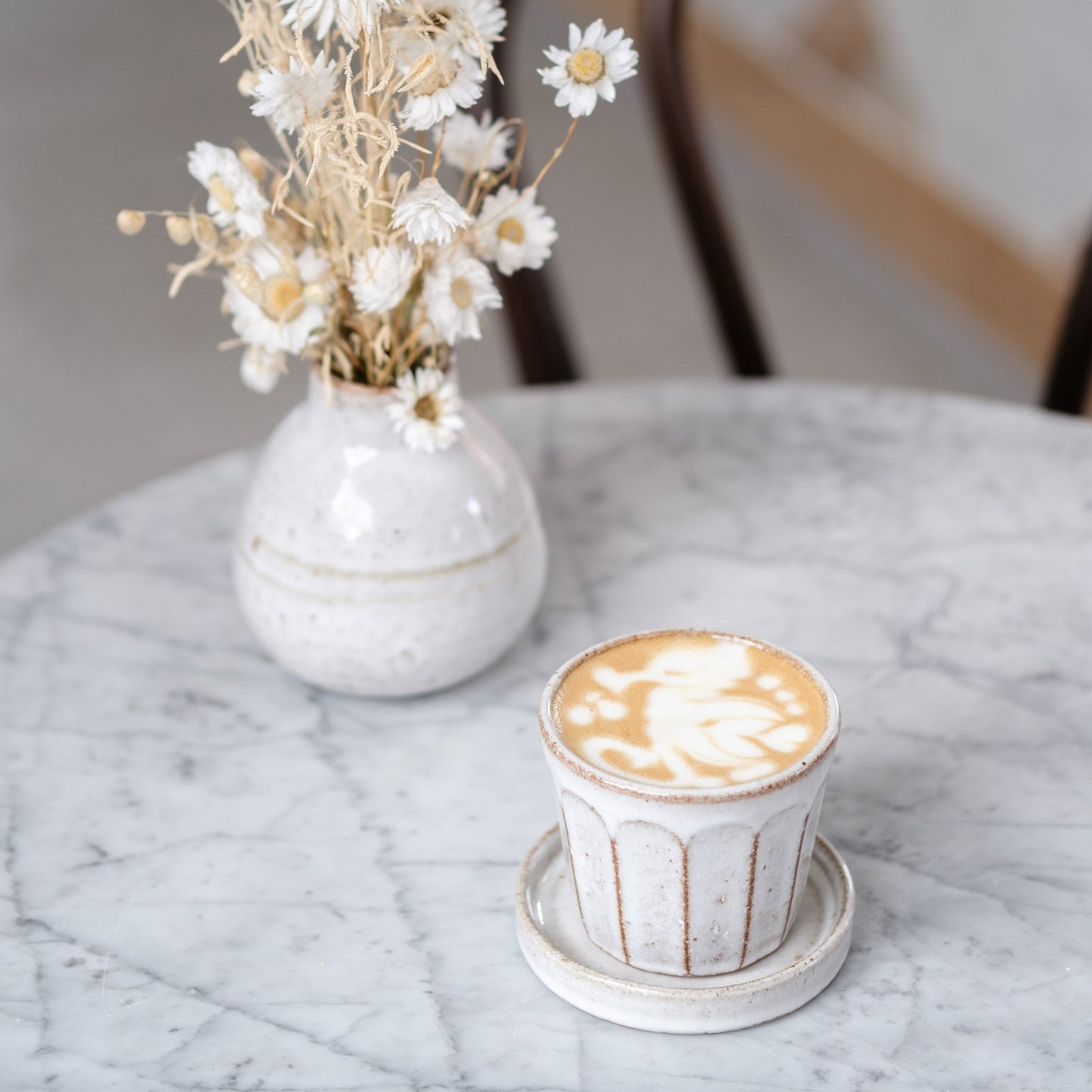 Faceted Flat White - Oat & White (SECONDS)