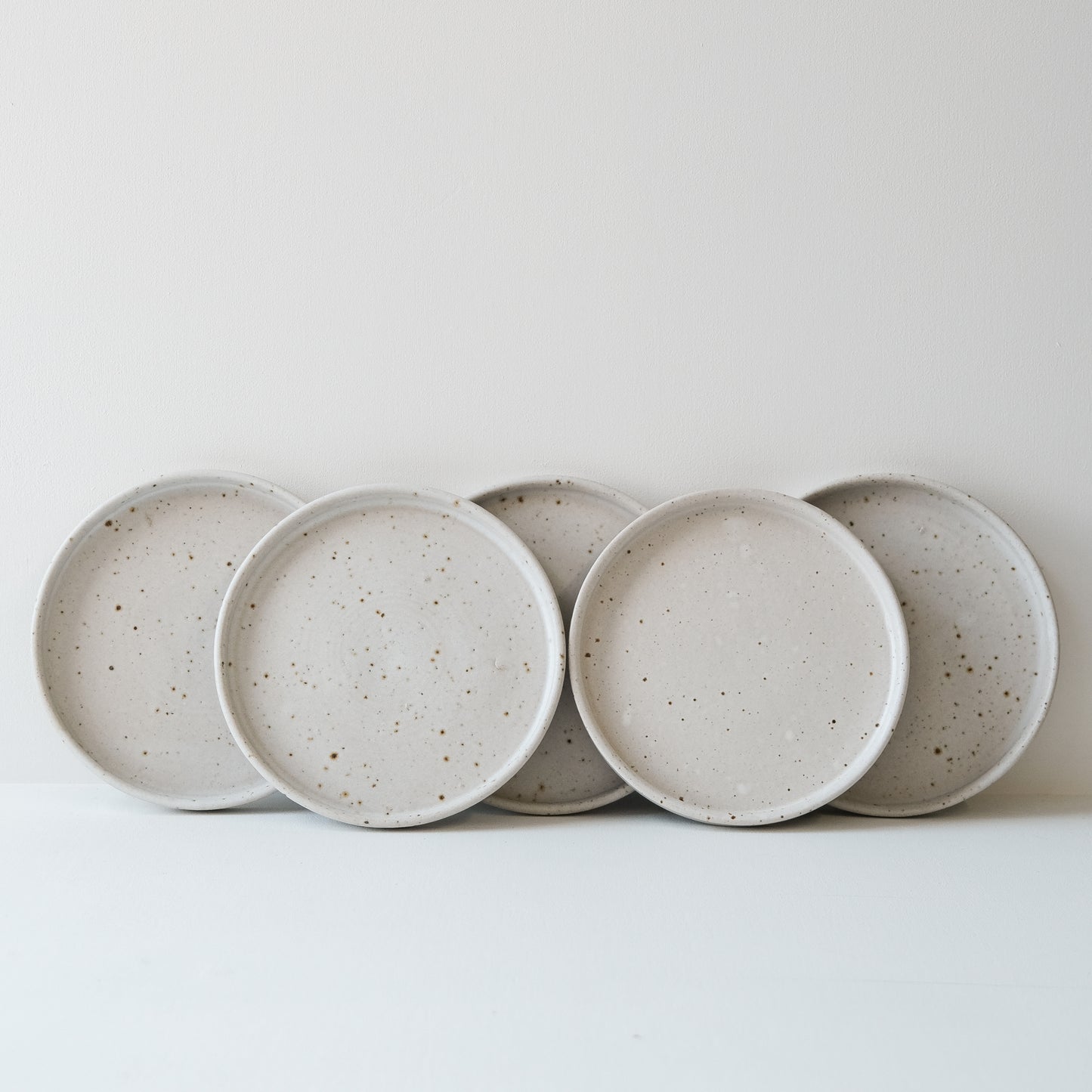 Everyday Cake Plates Matte White & Speckle - Set of 5 SECONDS