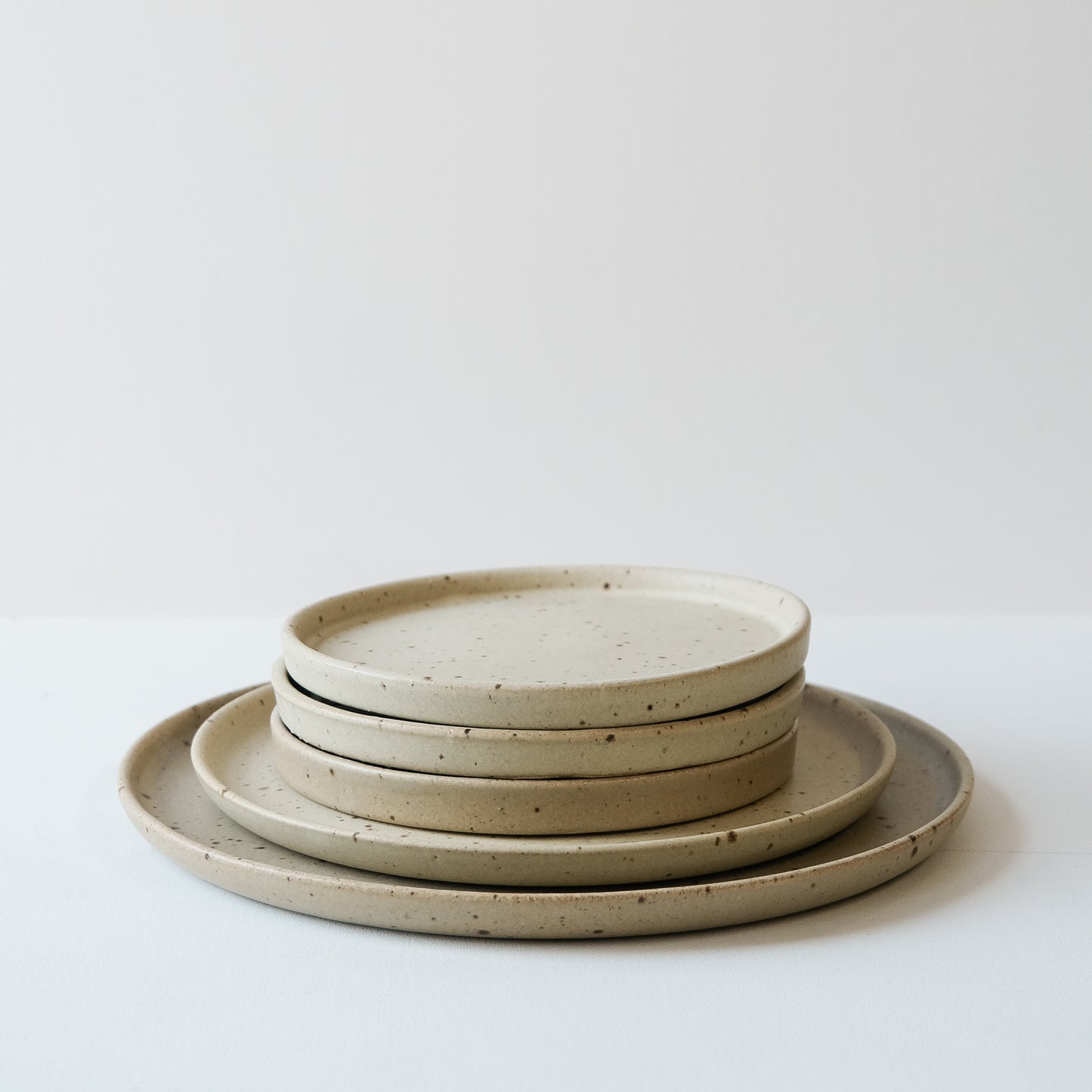 Set of Everyday Dinnerware Spelt & Speckle - Set of 5 SECONDS