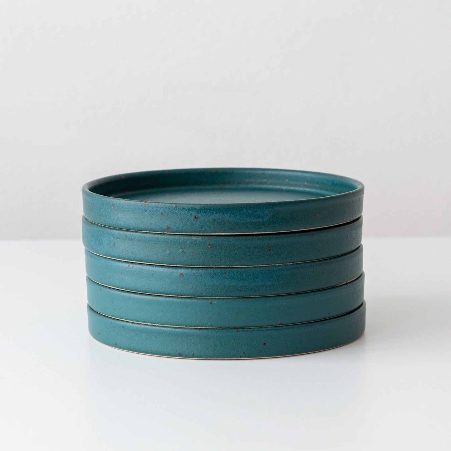 Everyday Cake Plate - Nori Green & Speckled